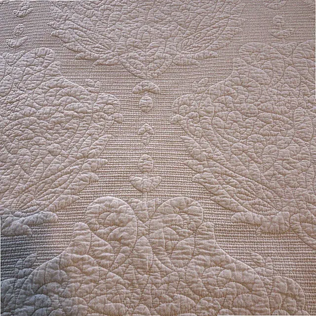 Beautiful White Quilted Bedspread Comforter Reversible 101”W X 93”L Scalloped